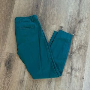 Limited Skinny Pant • 6